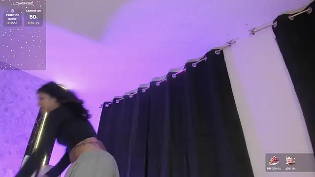 MilyFerrer online show from April 13, 2026, 4:05 am