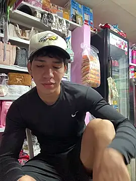 Alejandrososas online show from July 10, 2026, 2:06 pm