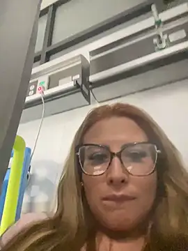 Alma Andrade online show from March 27, 2026, 3:26 am