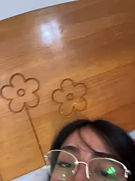 Linarodri online show from April 18, 2026, 7:40 pm