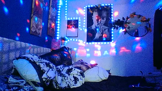 Sexymilf6992 online show from March 8, 2026, 7:06 pm