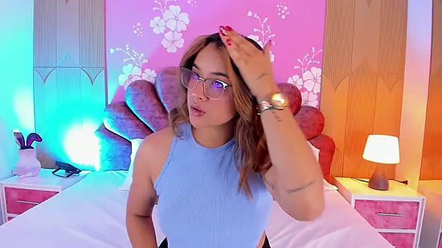 Snapshot of Sara_colyn chatting on March 2, 2026, 9:11 pm Sara colyn online show from March 2, 2026, 9:11 pm