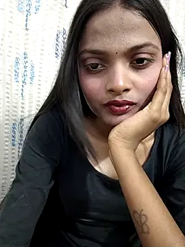 iam-anshika online show from April 18, 2026, 5:43 am