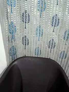 iam-anshika online show from April 4, 2026, 8:43 am