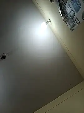 Sexy mahira01 online show from April 12, 2026, 4:43 pm