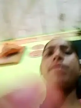Snapshot of wifedesi7050 chatting on March 25, 2026, 11:42 am wifedesi7050 online show from March 25, 2026, 11:42 am