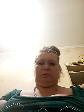 KiraStanton online show from March 8, 2026, 2:04 am