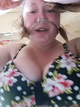 Snapshot of KiraStanton chatting on June 18, 2026, 5:18 pm KiraStanton online show from June 18, 2026, 5:18 pm