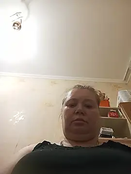 Snapshot of KiraStanton chatting on June 10, 2026, 9:49 pm KiraStanton online show from June 10, 2026, 9:49 pm