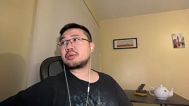 jasonryu2025 online show from April 3, 2026, 8:26 pm