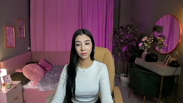Inma Cuesta online show from March 10, 2026, 2:54 pm