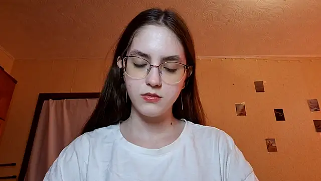 Snapshot of Katelemon chatting on March 1, 2026, 12:16 pm Katelemon online show from March 1, 2026, 12:16 pm