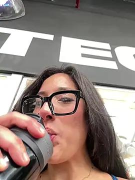 susi chimm online show from March 20, 2026, 3:24 pm