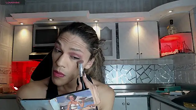 CrisOzzz online show from April 2, 2026, 5:52 pm