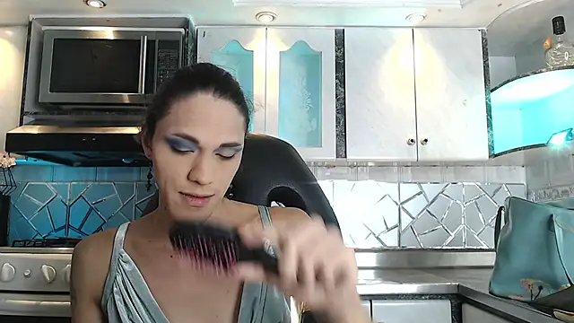 Snapshot of CrisOzzz chatting on May 28, 2026, 5:41 pm CrisOzzz online show from May 28, 2026, 5:41 pm