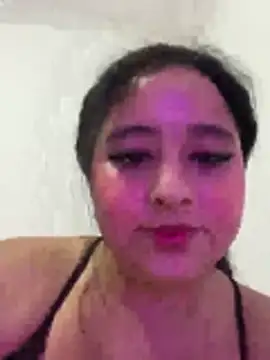 scarlettmon0 online show from May 6, 2026, 6:28 am