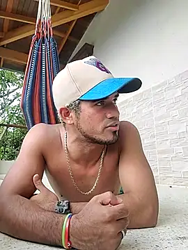 Latins on fire online show from March 25, 2026, 8:30 pm