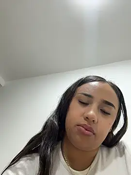 Eyssha online show from February 28, 2026, 4:45 am