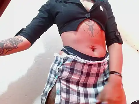 powderblu69 online show from June 23, 2026, 7:12 pm