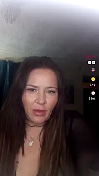 Kandi-kiss online show from July 2, 2026, 11:22 pm