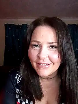 Kandi-kiss online show from April 22, 2026, 9:32 pm