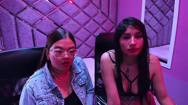 Scarlet And SofiDioamond online show from March 2, 2026, 2:34 am