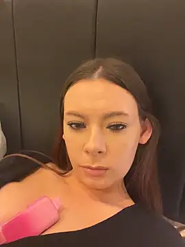 SexyLily22x online show from March 6, 2026, 6:58 pm