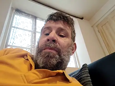 stud2512 online show from April 3, 2026, 3:18 pm