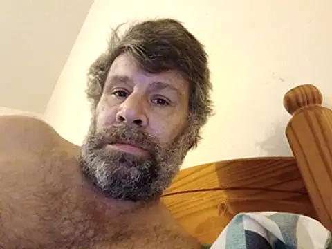 stud2512 online show from March 2, 2026, 7:32 pm