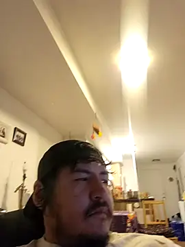 Snapshot of Bouncywarrior chatting on February 25, 2026, 1:28 am Bouncywarrior online show from February 25, 2026, 1:28 am