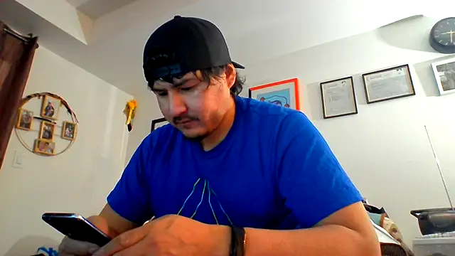 Snapshot of Bouncywarrior chatting on March 2, 2026, 2:34 am Bouncywarrior online show from March 2, 2026, 2:34 am