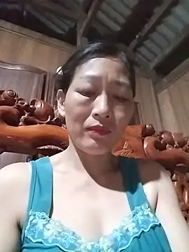 Snapshot of lris-Beauty77 chatting on July 8, 2026, 9:15 pm lris-Beauty77 online show from July 8, 2026, 9:15 pm