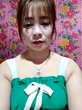 Snapshot of Him_MountainGirl26 chatting on March 13, 2026, 1:16 pm Him MountainGirl26 online show from March 13, 2026, 1:16 pm