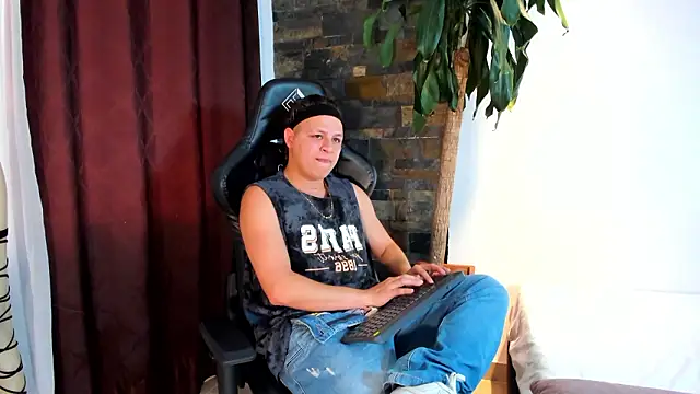 SamJoness  online show from March 1, 2026, 6:08 pm