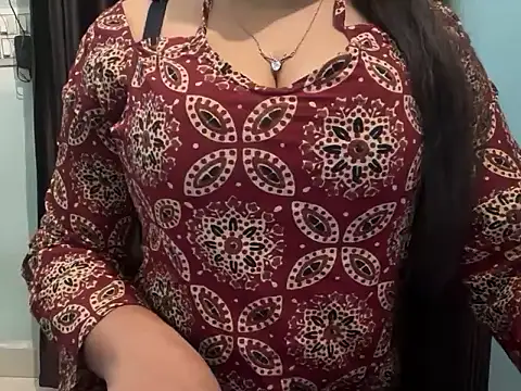 Snapshot of Avneet_kaurr1 chatting on March 11, 2026, 3:33 am Avneet kaurr1 online show from March 11, 2026, 3:33 am