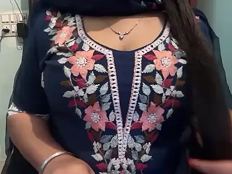 Snapshot of Avneet_kaurr1 chatting on March 23, 2026, 5:07 am Avneet kaurr1 online show from March 23, 2026, 5:07 am