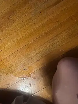 Jaszi3 online show from April 4, 2026, 5:47 am