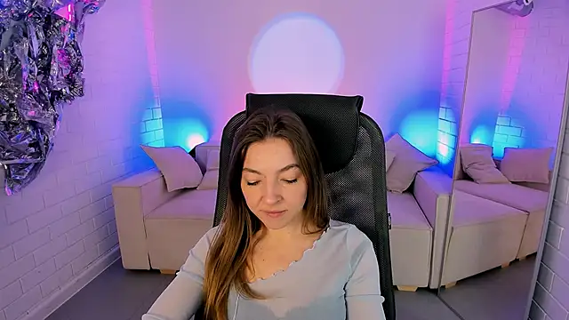 DianaAvis online show from March 1, 2026, 9:20 am