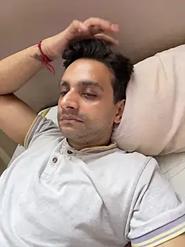 online4u08 online show from March 21, 2026, 1:37 pm