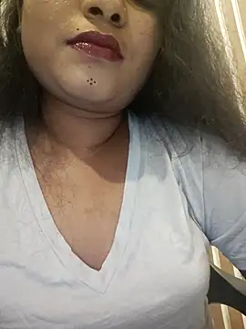 Cutie bae011 online show from February 22, 2026, 12:18 pm