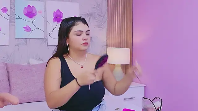 EmmaLeens online show from April 17, 2026, 11:57 am