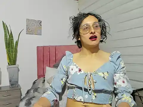 Snapshot of Maverick_angel chatting on April 30, 2026, 2:35 pm Maverick angel online show from April 30, 2026, 2:35 pm