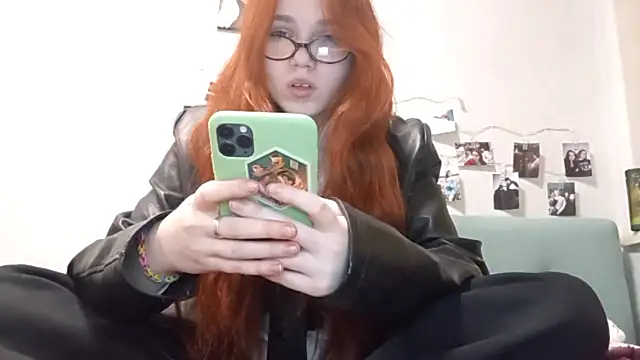 DizzyRina online show from February 24, 2026, 3:24 pm