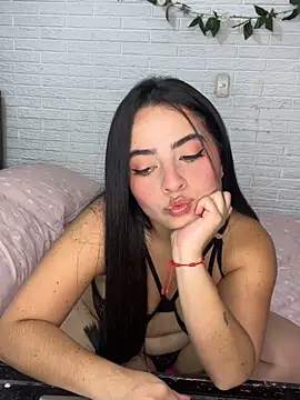 Snapshot of Ivonneadams chatting on February 25, 2026, 12:00 am Ivonneadams online show from February 25, 2026, 12:00 am