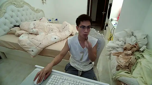 Xiaolong88888 online show from March 6, 2026, 6:47 pm