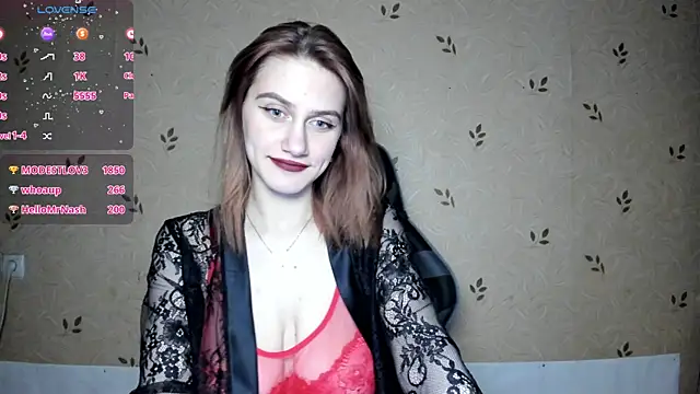 NicoleDaviss online show from April 10, 2026, 7:10 pm