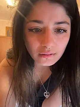 maryzoe05 online show from April 5, 2026, 3:51 pm