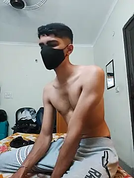 NikhilN247913 online show from April 23, 2026, 4:41 am