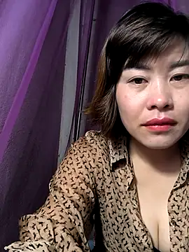 juicy-milu online show from March 16, 2026, 12:07 am