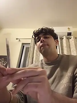 lucasmaxtoy online show from February 26, 2026, 8:09 pm